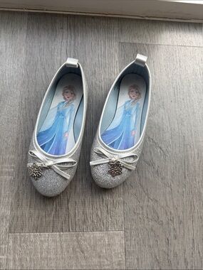Kids Silver Glitter Ballet Flats with Snowflake Charm
